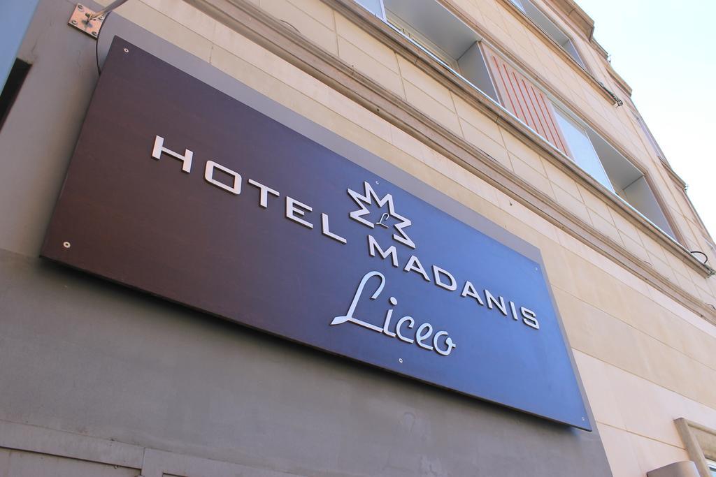 Hotel Madanis Liceo L’Hospitalet de Llobregat Exterior foto