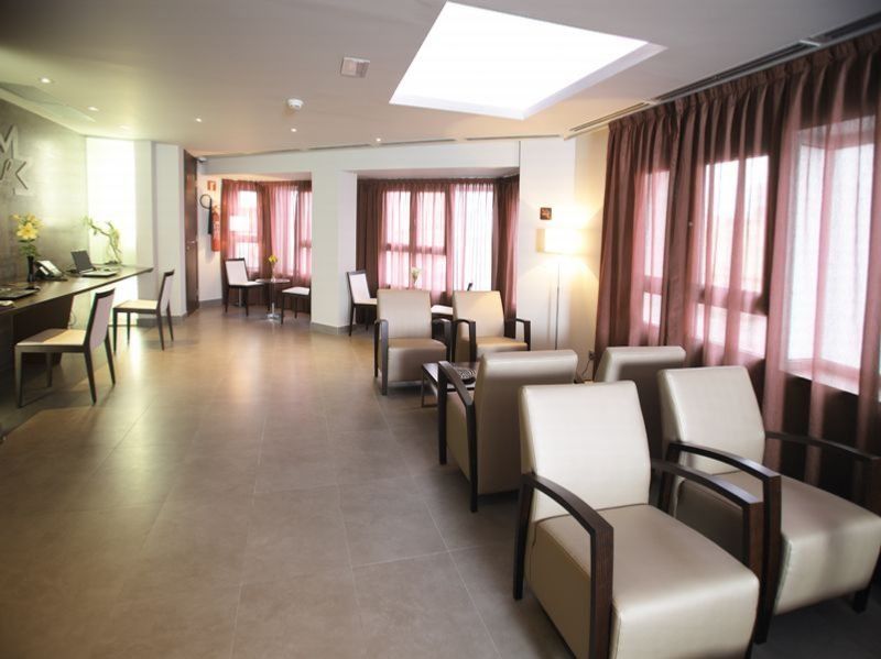 Hotel Madanis Liceo L’Hospitalet de Llobregat Interior foto