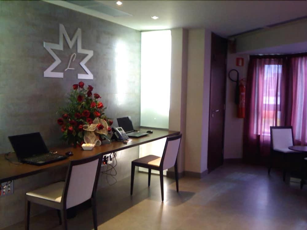 Hotel Madanis Liceo L’Hospitalet de Llobregat Einrichtungen foto
